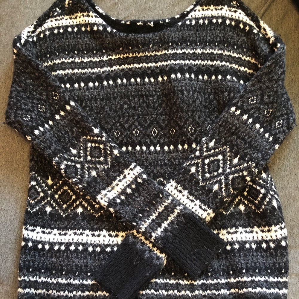 American Eagle sweater